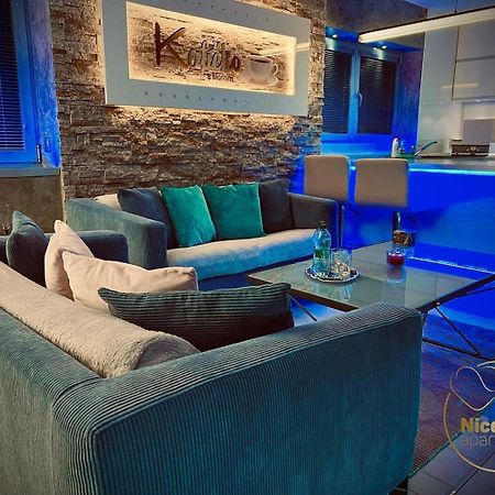 Nice Life - Luxury Apartment In The Old Town. Bratislava Luaran gambar