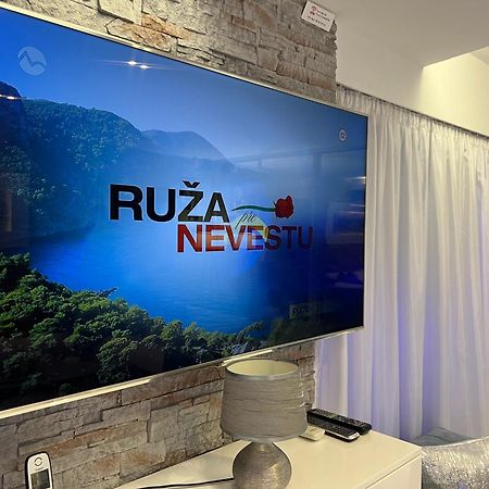 Nice Life - Luxury Apartment In The Old Town. Bratislava Luaran gambar