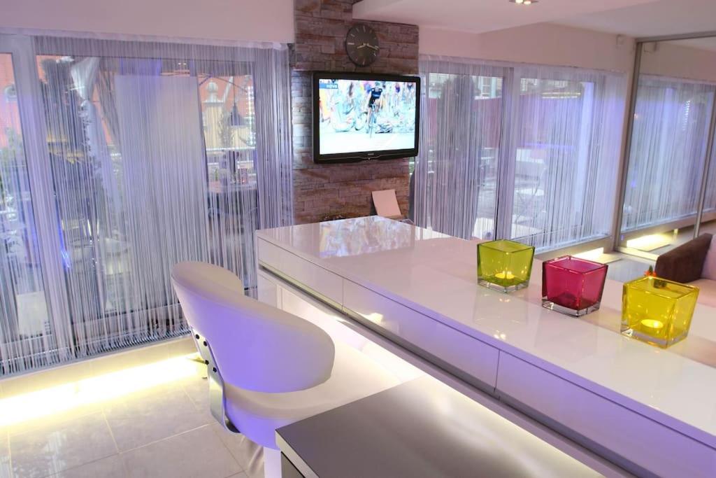 Nice Life - Luxury Apartment In The Old Town. Bratislava Luaran gambar