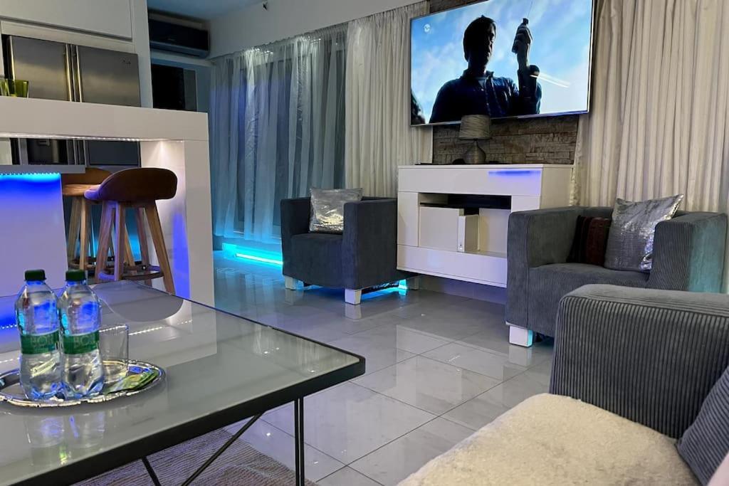 Nice Life - Luxury Apartment In The Old Town. Bratislava Luaran gambar