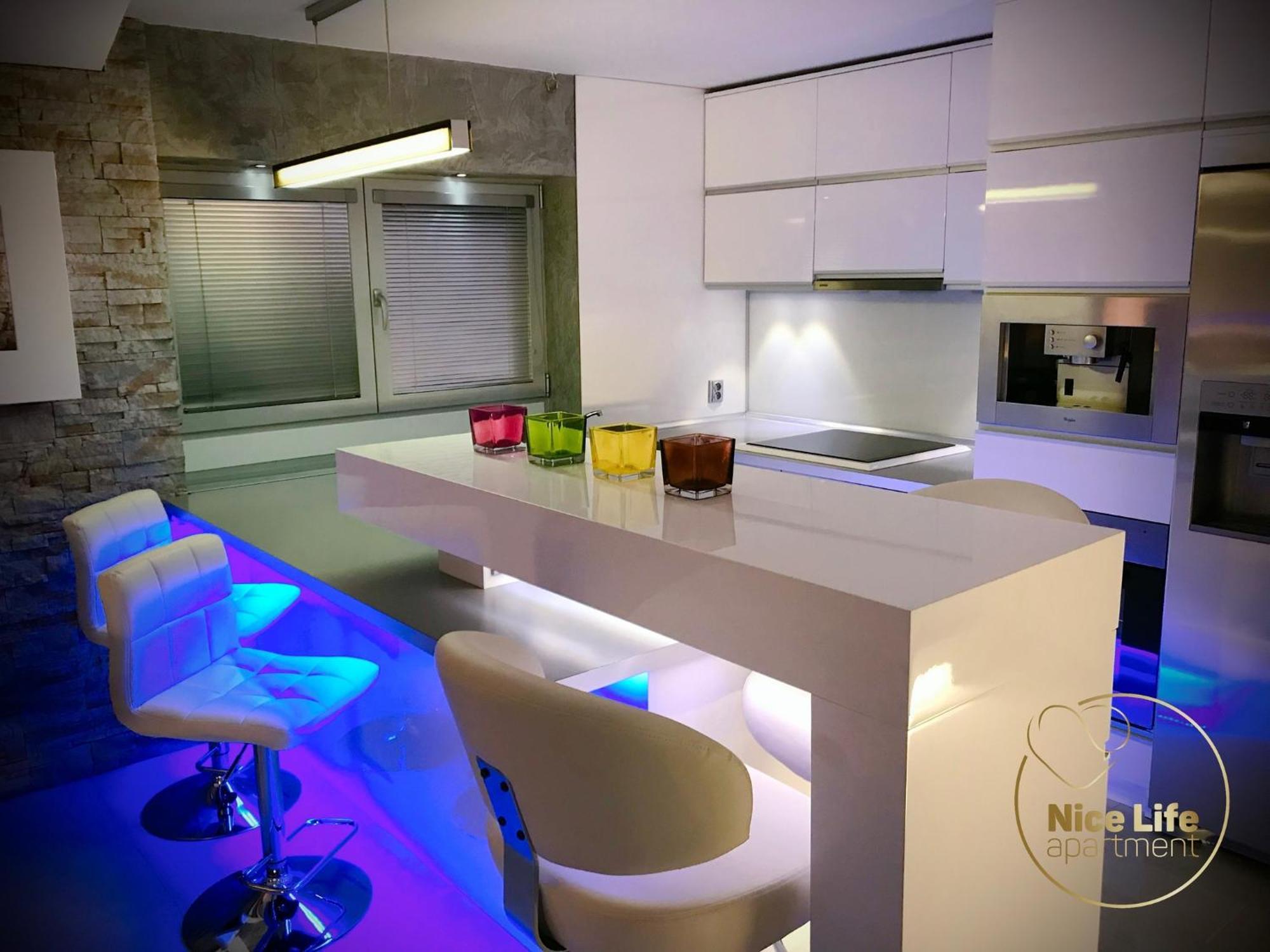Nice Life - Luxury Apartment In The Old Town. Bratislava Luaran gambar
